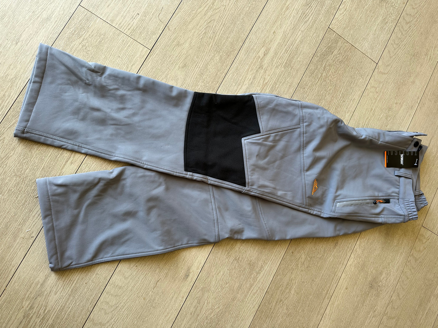 Outdoor men's pants (size 38/XL)