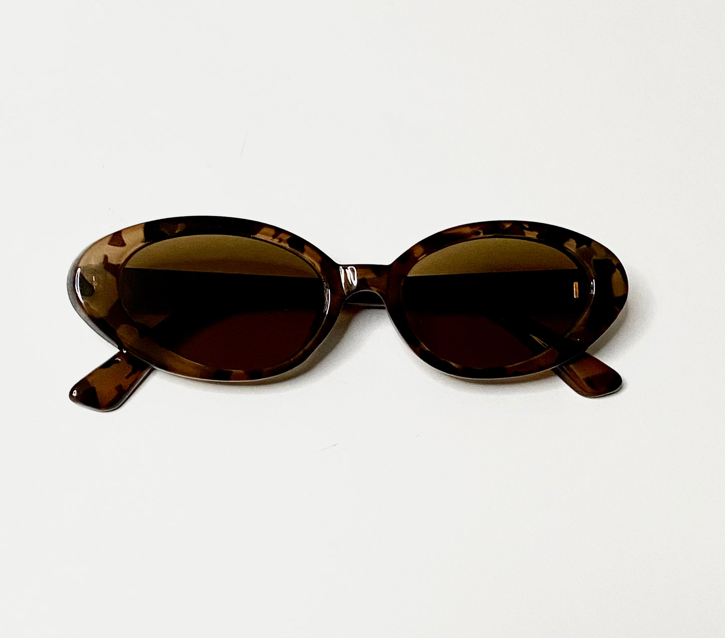 Oval fashion Sunglasses (Brown)