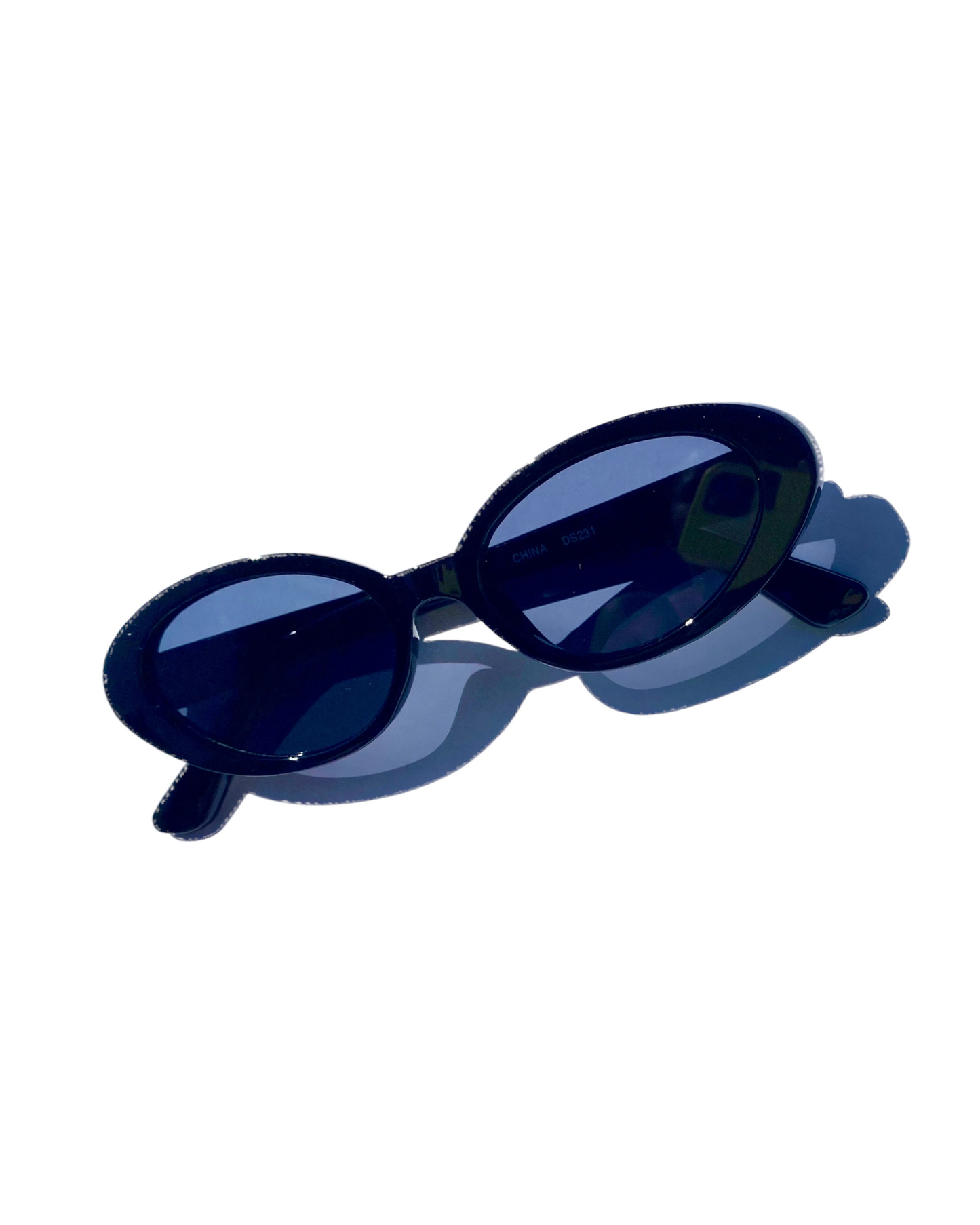 Oval fashion Sunglasses (Black)